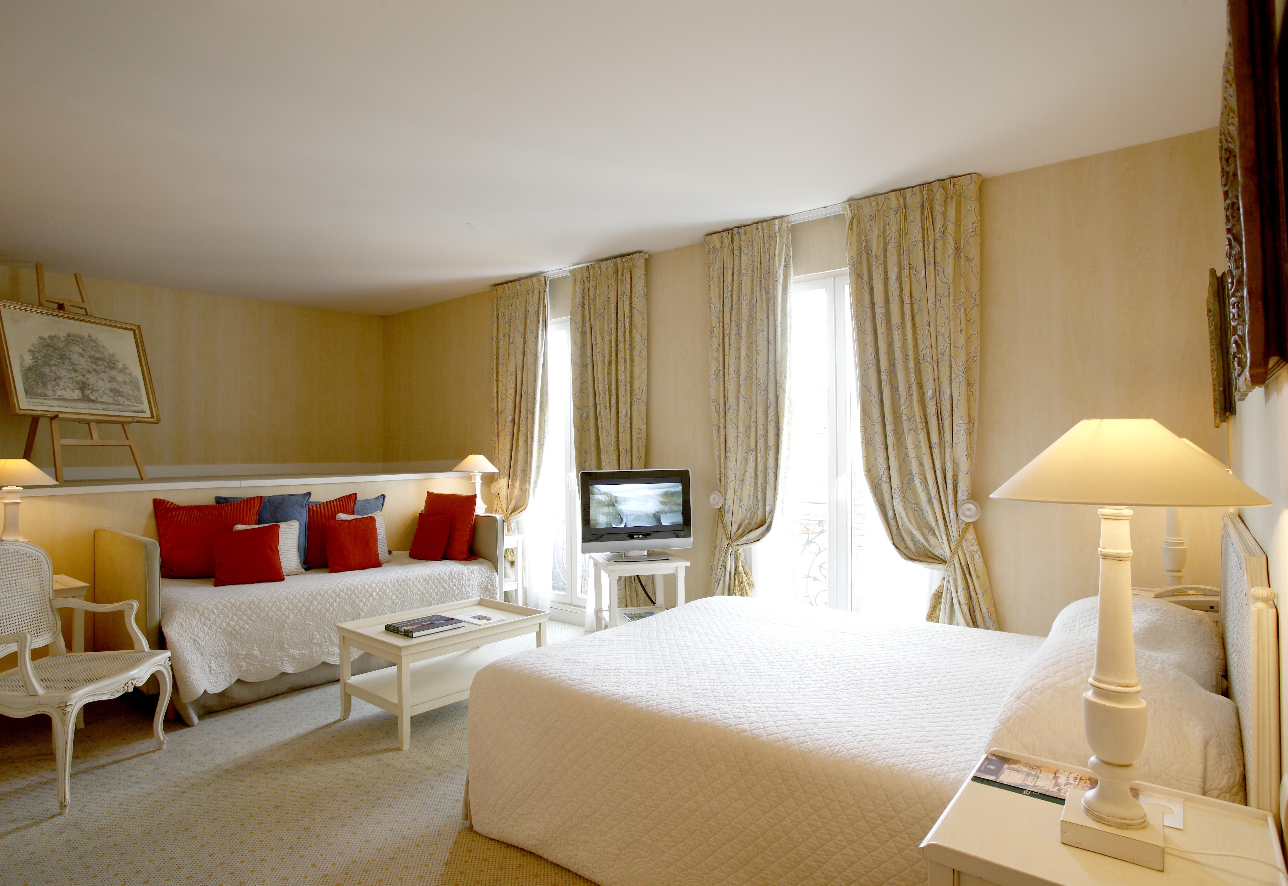 เล เอต็อง เดอ โกโรต์ Hotel Ville-d'Avray ภายนอก รูปภาพ