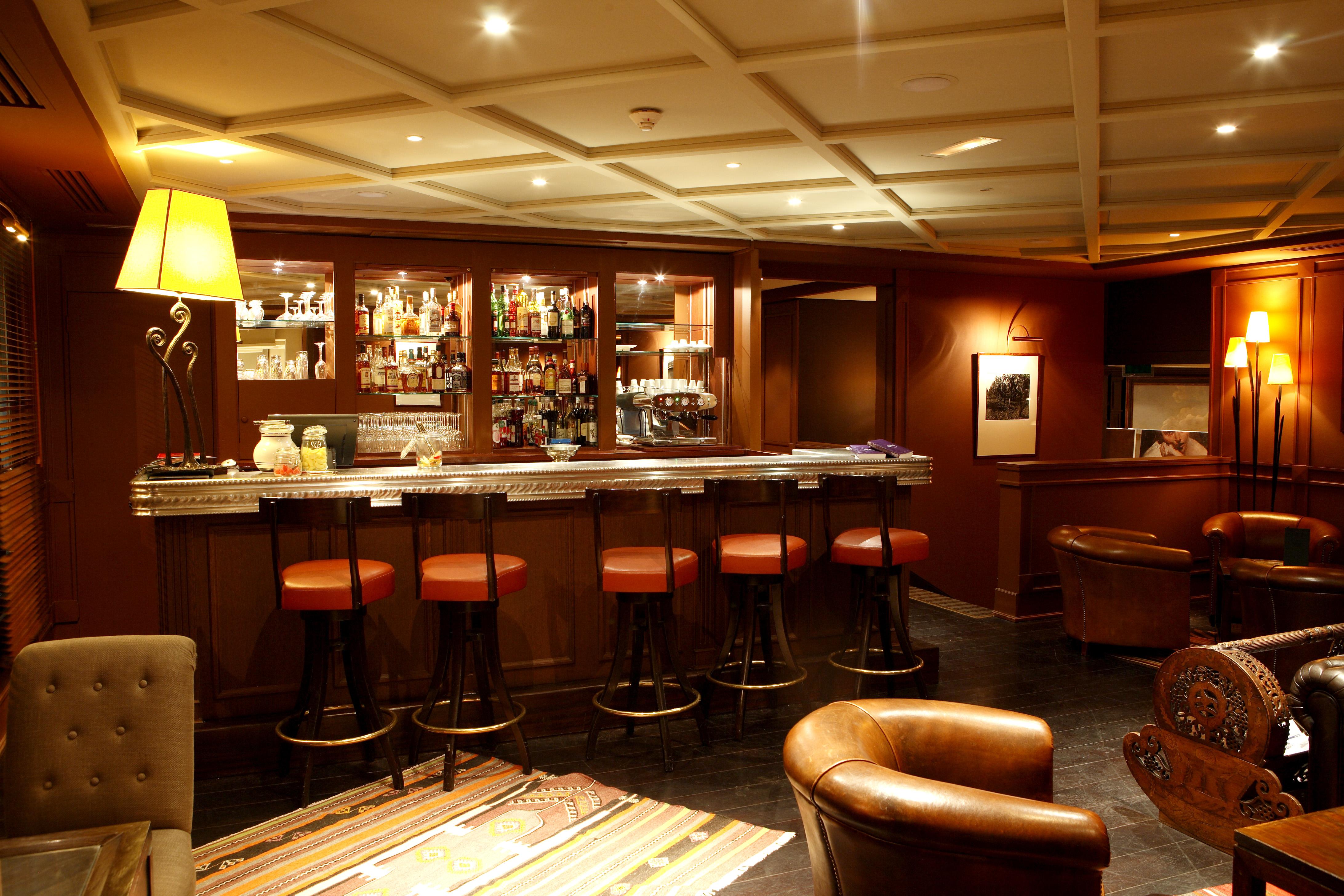 เล เอต็อง เดอ โกโรต์ Hotel Ville-d'Avray ภายนอก รูปภาพ